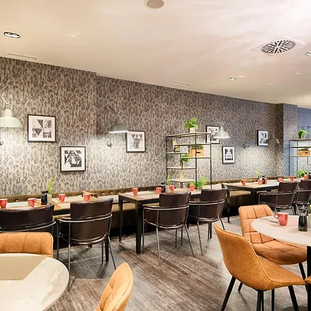 Hotel Leonardo Boutique 4*