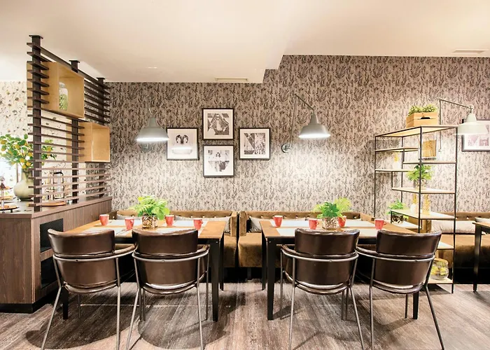 Leonardo Boutique Hotel 4*