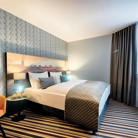 Leonardo Boutique Hotel 4*