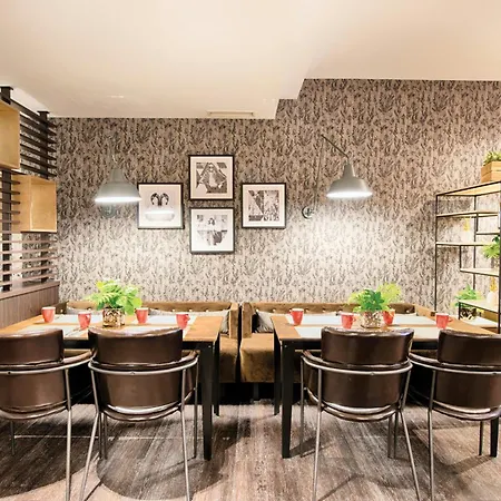 Leonardo Boutique Hotel 4*