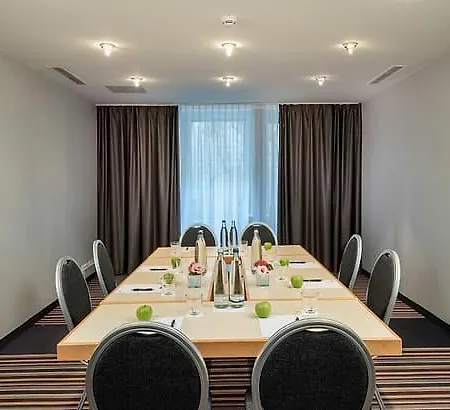 Leonardo Boutique Hotel 4*