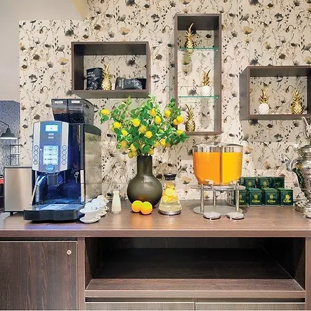 Hotel Leonardo Boutique